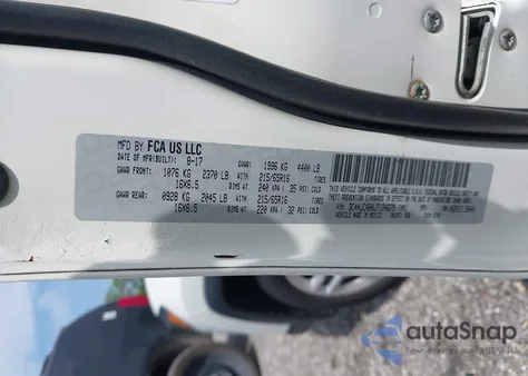 2018 Jeep Compass из США, поврежденный, VIN 3C4NJCAB0JT124679